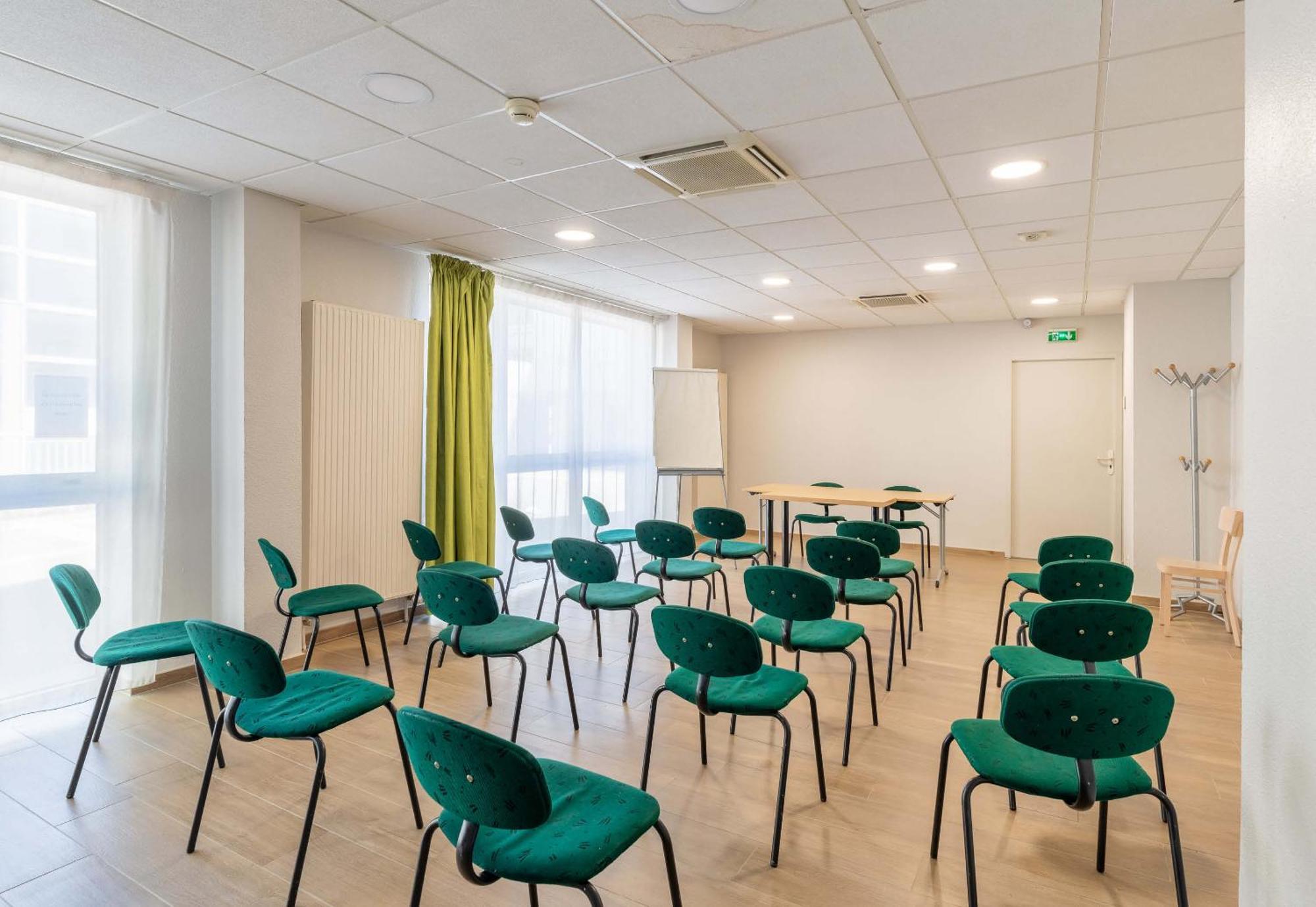 B&B Hotel Lyon Centre Monplaisir Екстериор снимка